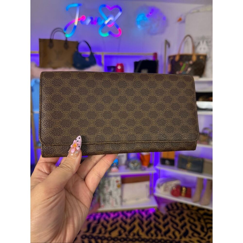 Celine Vintage Macadam Large Brown Leather Bi-Fold Wallet Women’s